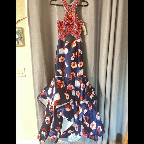 NEW Jasz Couture Jeweled Halter Neck Ruffled Floral Satin Evening Gown Size 0 - Picture 3 of 3